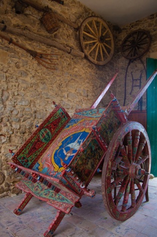 Traditional farm cart
IMG_4402.jpg Traditional farm cart
IMG_4402.jpg