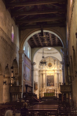 Nave of Cathedral Santa Maria delle Colonne
IMG_4531_2_3.jpg Nave of Cathedral Santa Maria delle Colonne
IMG_4531_2_3.jpg