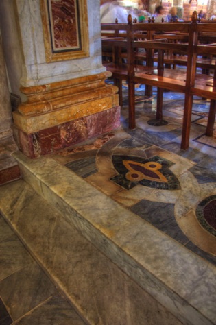 Floor detail at Chiesa della Martorana IMG_5058_59_60.jpg Floor detail at Chiesa della Martorana IMG_5058_59_60.jpg